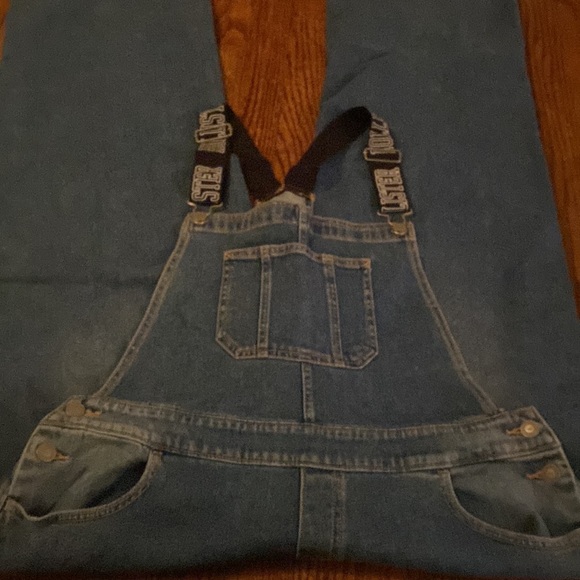 Hollister High Rise Vintage Overall - Picture 3 of 4